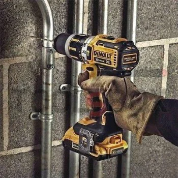 Ударен безчетков винтоверт-бормашина DeWALT DCD795N, 18V