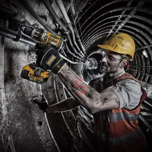 DeWALT DCD795P2 brushless impact drill, 18V, 2 batteries 5AH, charger and carrying case