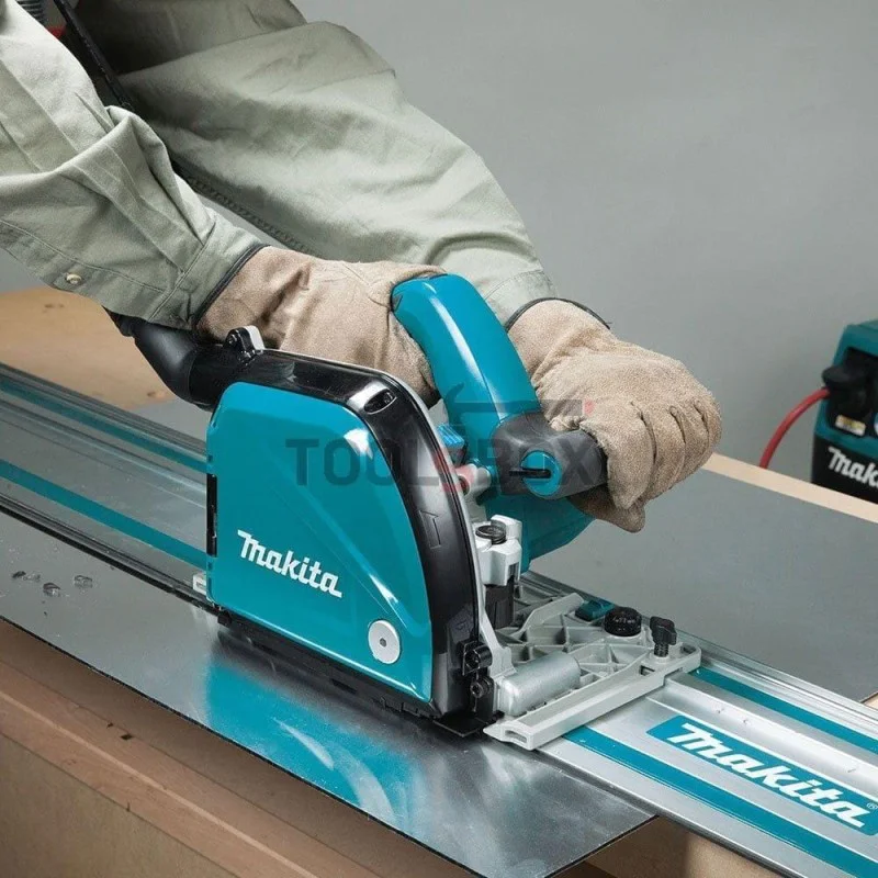 Makita CA5000X etalbond cutter