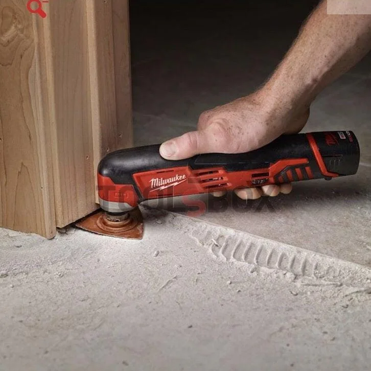 Milwaukee M12BPP7A-204B Cordless Tool Kit/Set