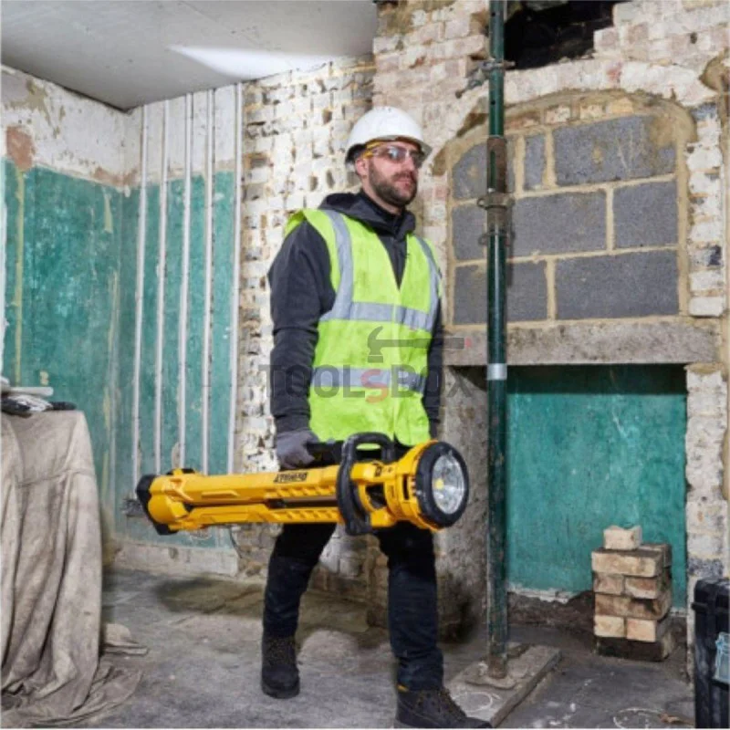 LED Cordless Spotlight DeWALT DCL079 with Tripod