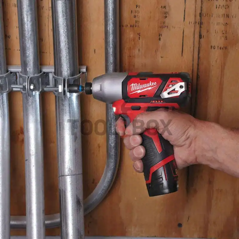 Milwaukee M12BID-202C Impact Driver / 4933441960