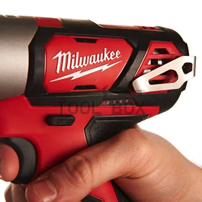 Milwaukee M12BIW38-0 Cordless Impact Wrench / 4933441985