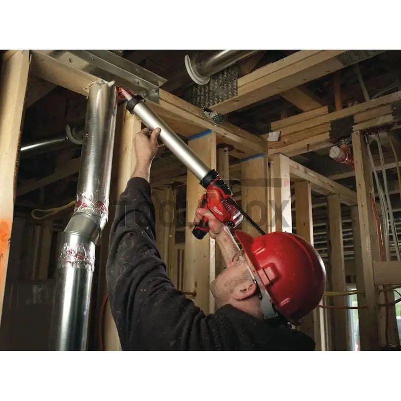 Milwaukee M12PCG/600A-201B Cordless Silicone Gun