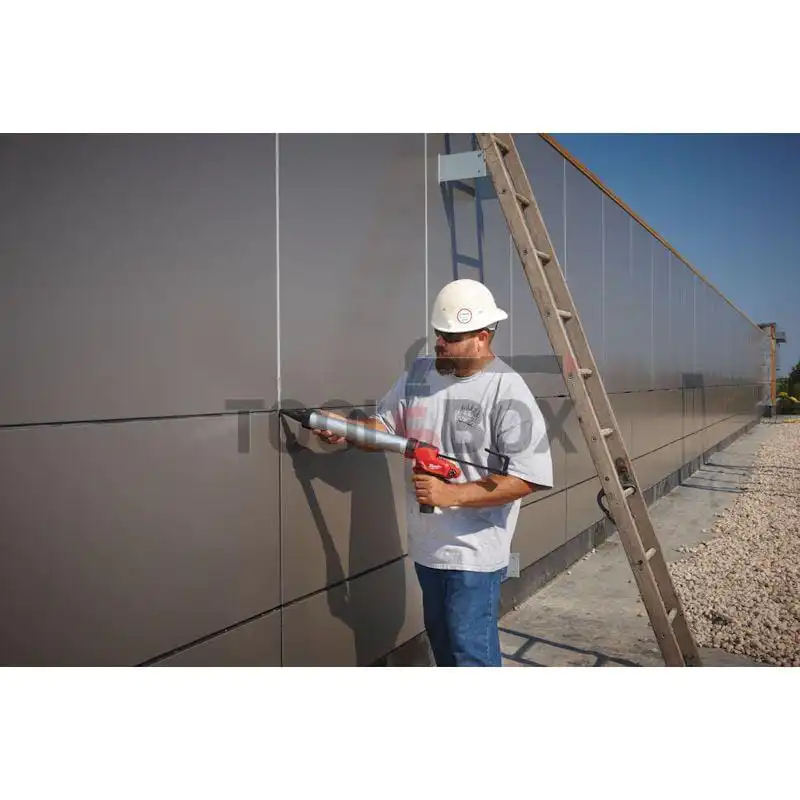 Milwaukee M12PCG/600A-201B Cordless Silicone Gun