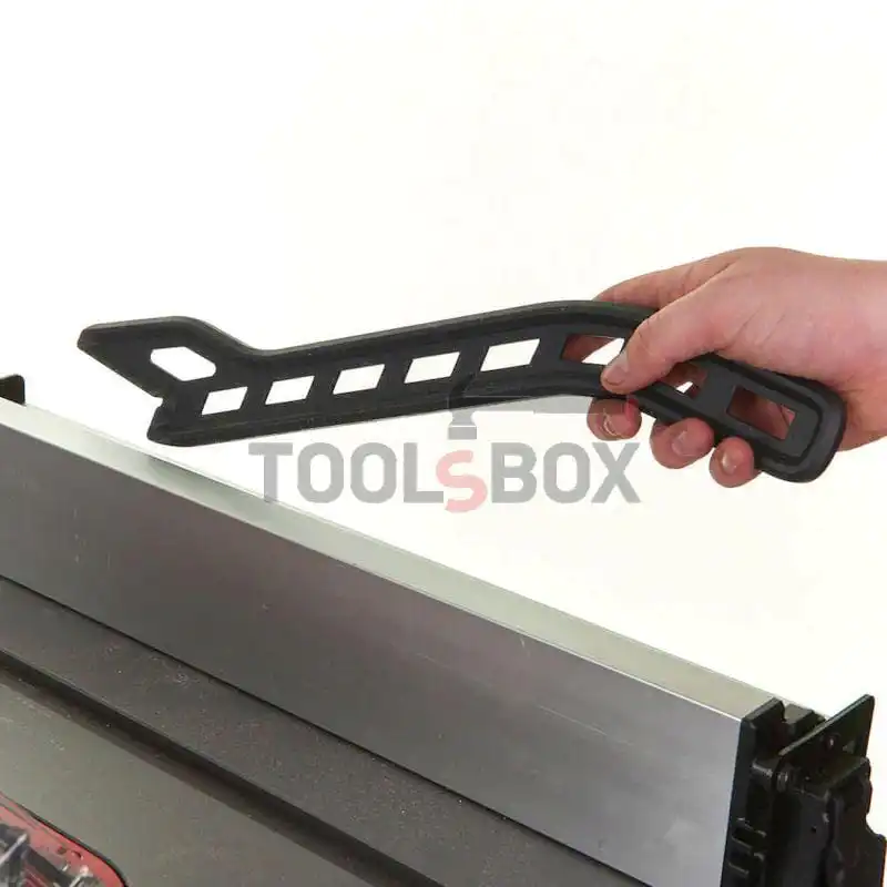 Cordless table saw Milwaukee M18FTS210-0