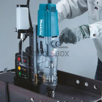 Магнитна бормашина Makita HB500