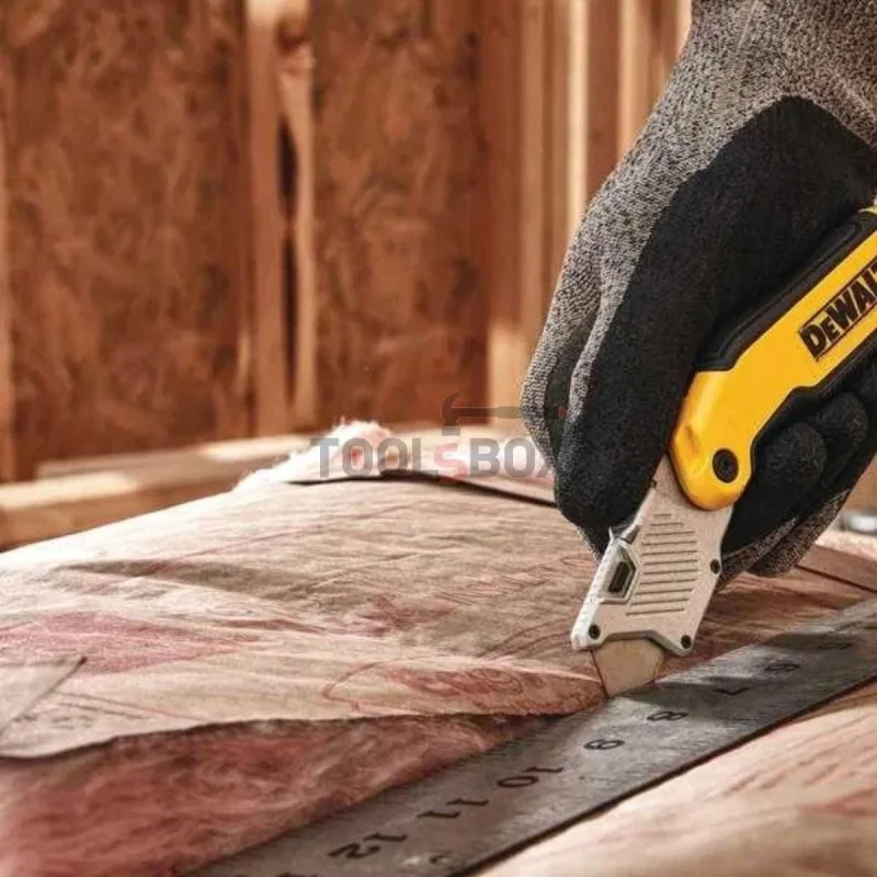 DeWALT DWHT10429-0 folding model knife