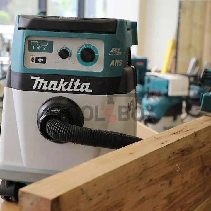 Cordless brushless planer Makita DKP181Z 18V LXT 82mm