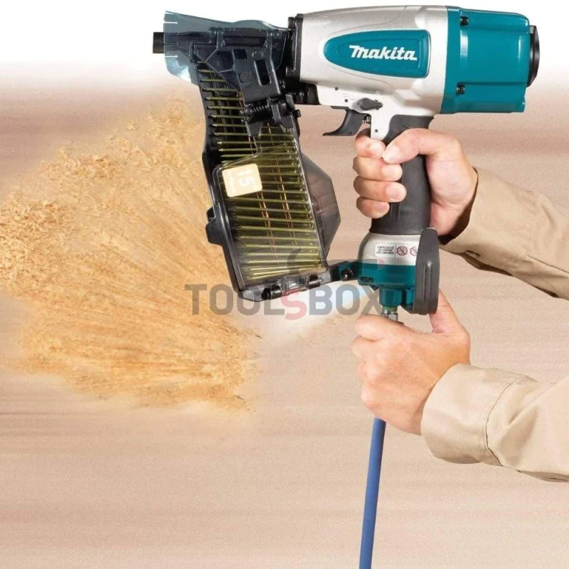 Makita AN613 Pneumatic Tacker