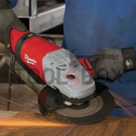 Milwaukee AGV 24-230 E, 2400 W ANGLE GRINDER WITH AVS / 4933402335