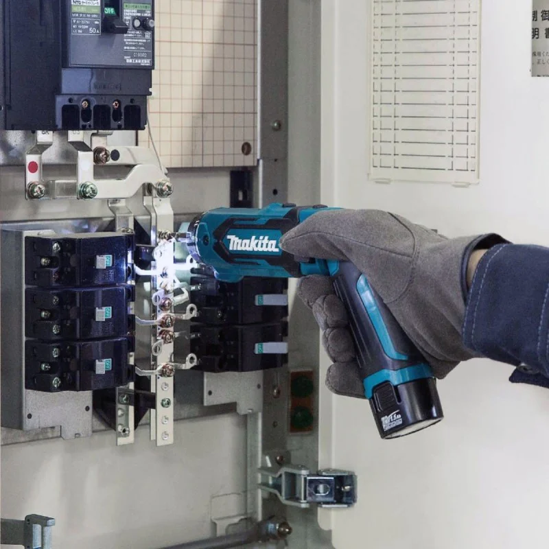 Cordless screwdriver Makita TD022DSE, 7.2V, 25Nm