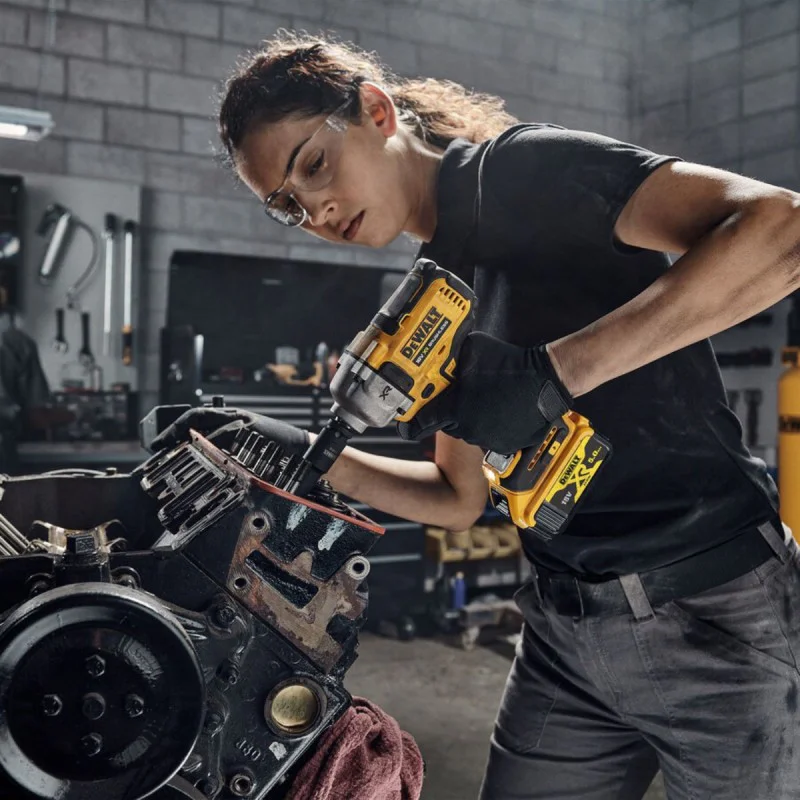 Cordless impact wrench DeWALT DCF891NT, 812 Nm, 18 V, 1/2''