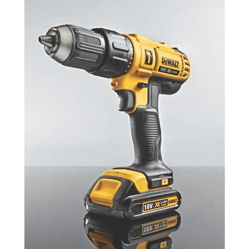 Cordless Impact Driver DeWALT DCD776S2T / Li-Ion / 18V / 42 Nm