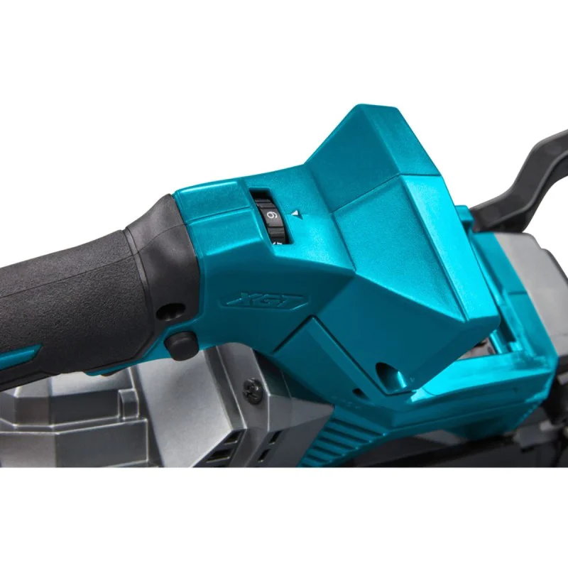Makita Banzig PB002GZ