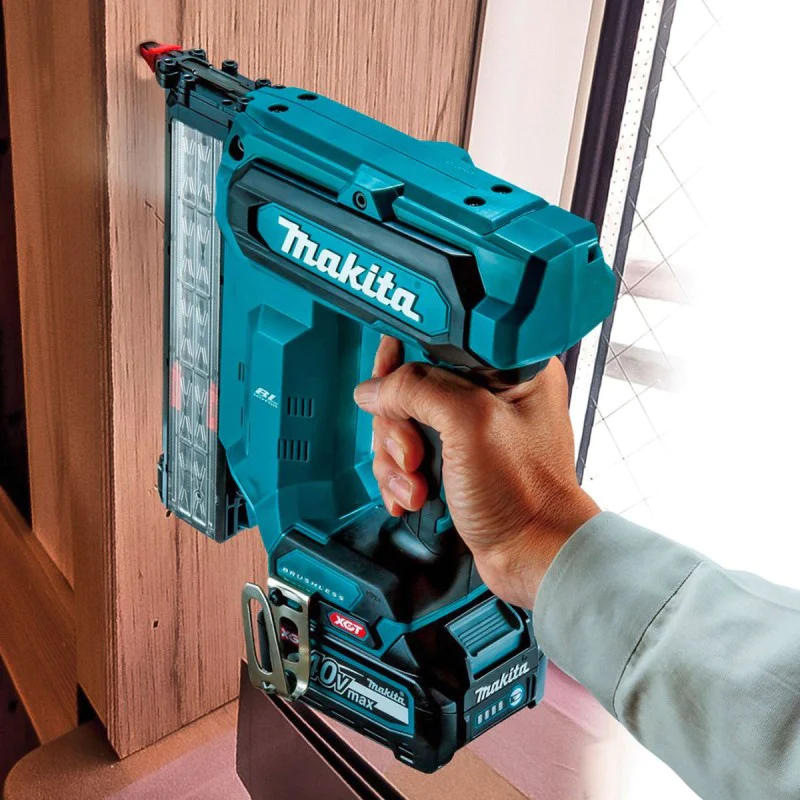 Makita tucker FN001GZ