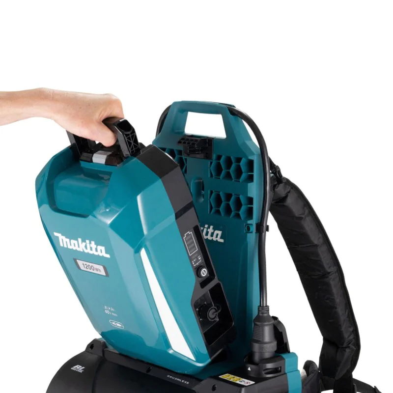 Cordless blower MAKITA UB002CZ, 18V+18V + GIFT from Makita Bulgaria - Battery XGT BL4040F