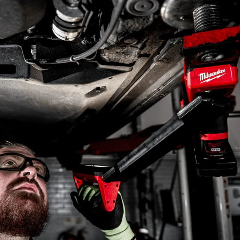 MILWAUKEE M12UCL-0 / 1200 lum magnetic inspection lamp