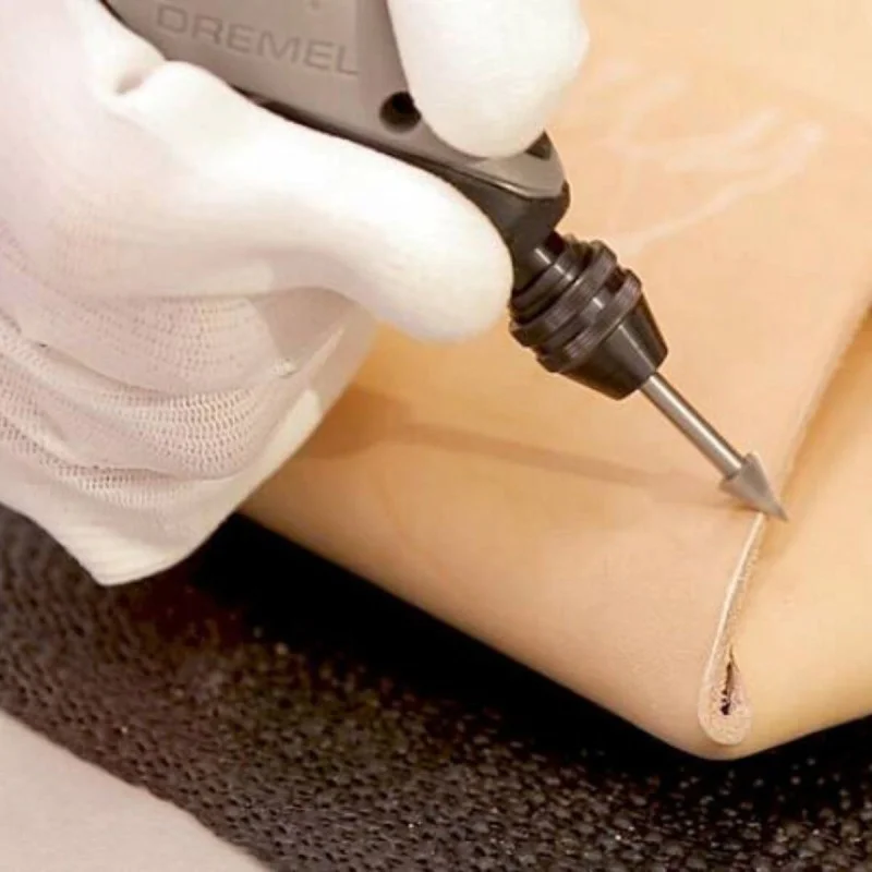 High Speed Router - 6.4 mm - Dremel's largest head with triangular shape, shaping and creating V-shaped grooves e.g. wood