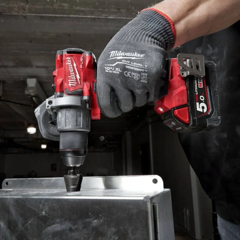 Milwaukee M18FID2, M18FPD2 impact driver and impact driver kit