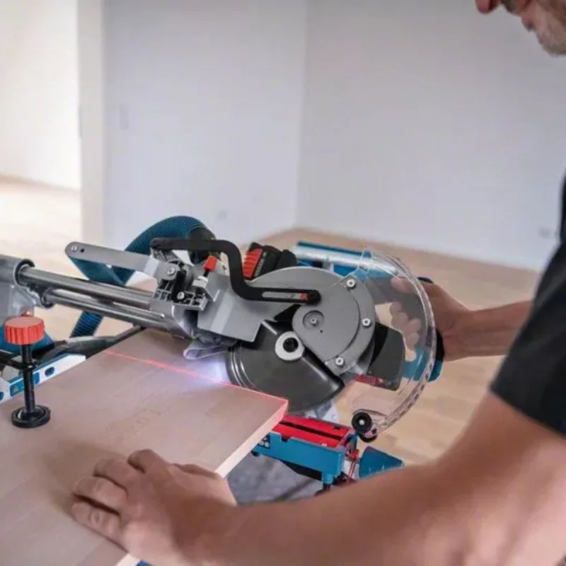 Cordless Immersion Circular Saw BOSCH GCM 18V-216 D Professional, 18 V, 216 mm
