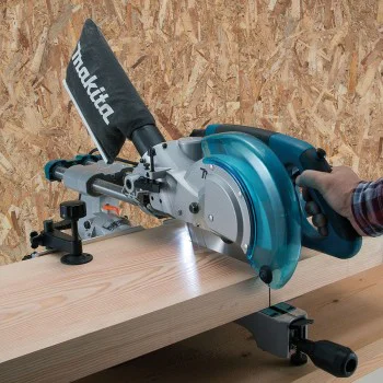 Електрически настолен циркуляр с герунг Makita LS0815FLN, 1 400 W, 216 мм