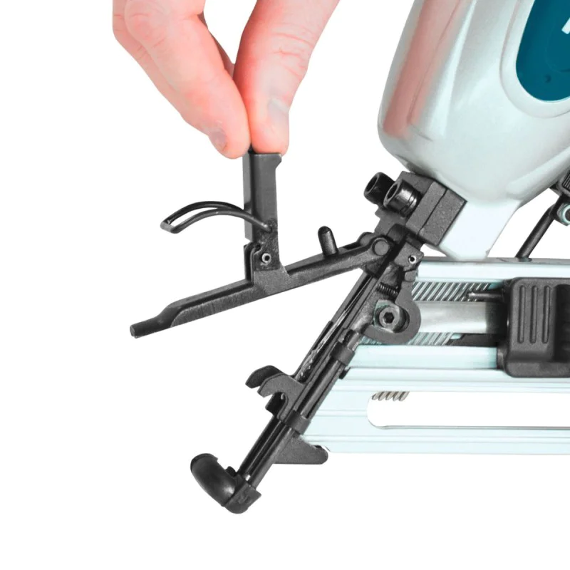 Makita AF635, 15GA, 1/4