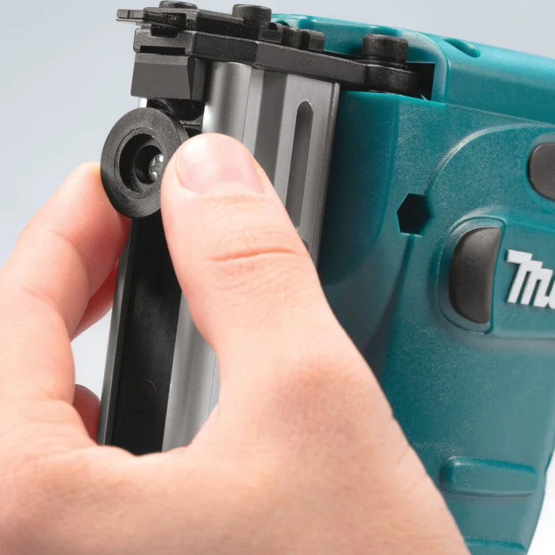 Cordless Makita DST221Z, 18V, 10 - 22 mm