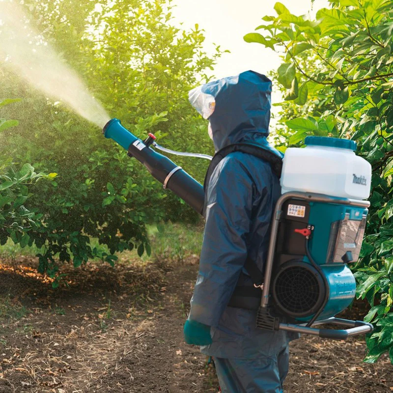 Cordless sprayer Makita PM001GZ01, 40 V, 15 L + GIFT from Makita Bulgaria - Battery XGT BL4040F