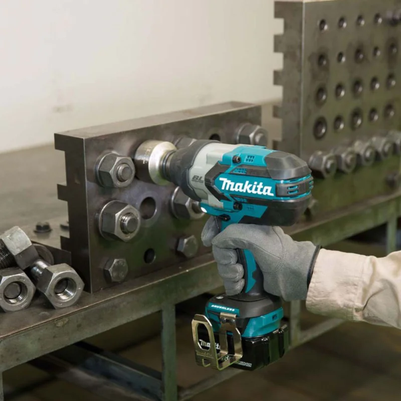 Cordless wrench Makita DTW1002Z + 6Ah Battery BL1860