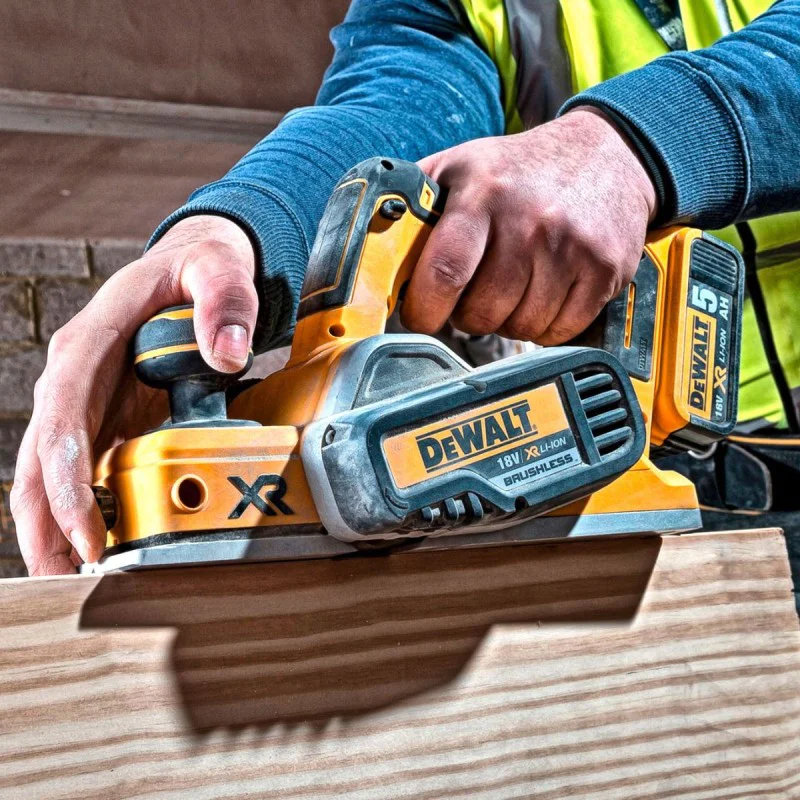 Cordless planer DEWALT DCP580NT, 18V, 15000rpm, brushless motor