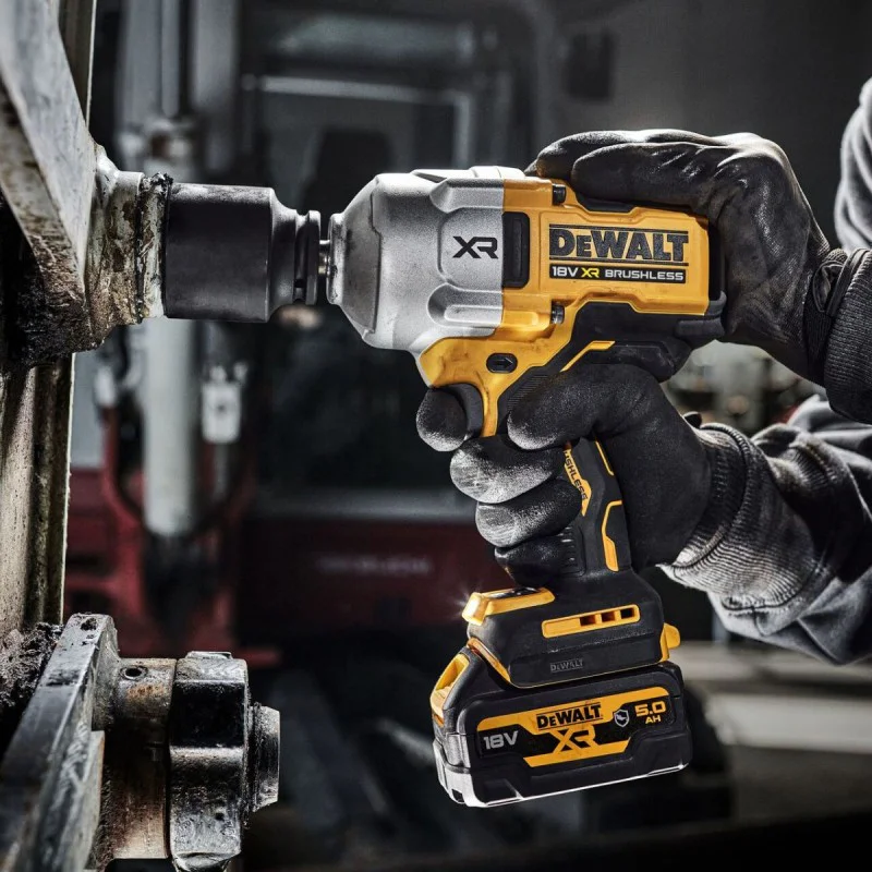 Cordless impact wrench DeWALT DCF961NT, 18 V, 2372 Nm, 1/2