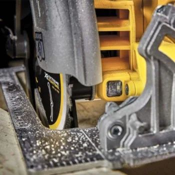 Акумулаторен циркуляр DEWALT DCS573NT, 18V, 190 мм