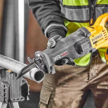 Акумулаторен саблен трион DeWALT DCS386H2T, 18 V, 5 Ah, 29 мм