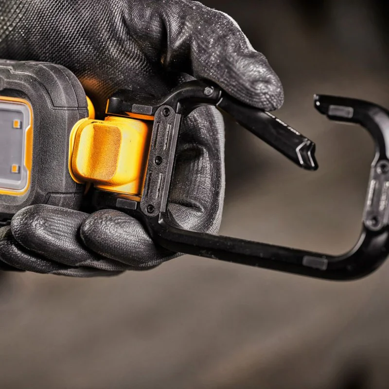 DeWALT DCL182 rechargeable LED pocket lamp, 1000 Lm