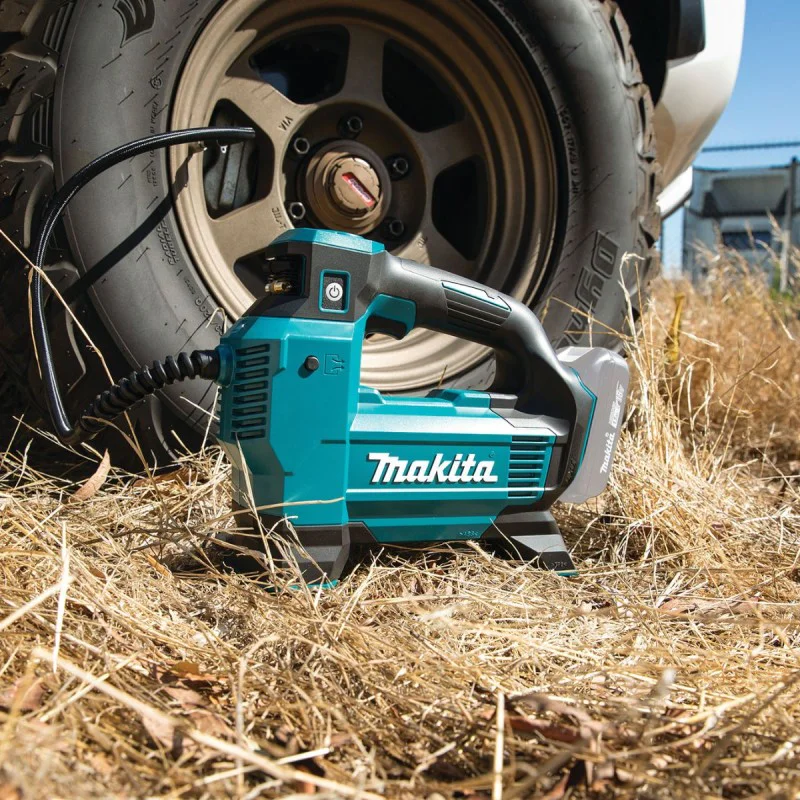 Cordless compressor Makita DMP181Z, 18 V, 11.1 bar