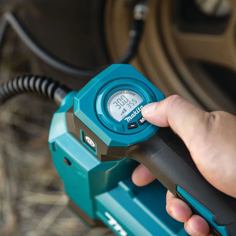 Cordless compressor Makita DMP181Z, 18 V, 11.1 bar