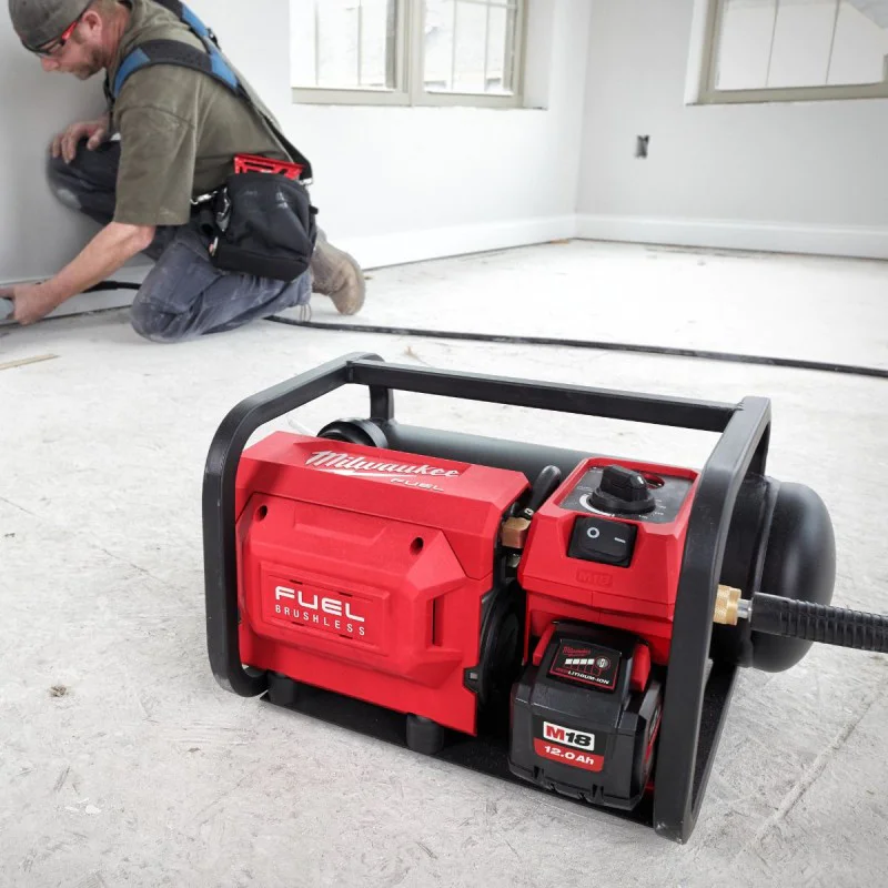 Cordless Air Compressor Milwaukee M18 FAC-0, 18 V, 9.31 bar, 4933472166