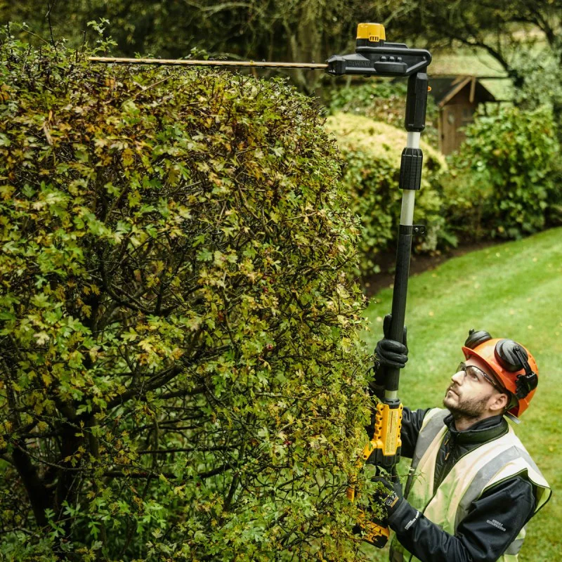Cordless brushcutter DeWALT DCMPH566N, 18V, 55cm