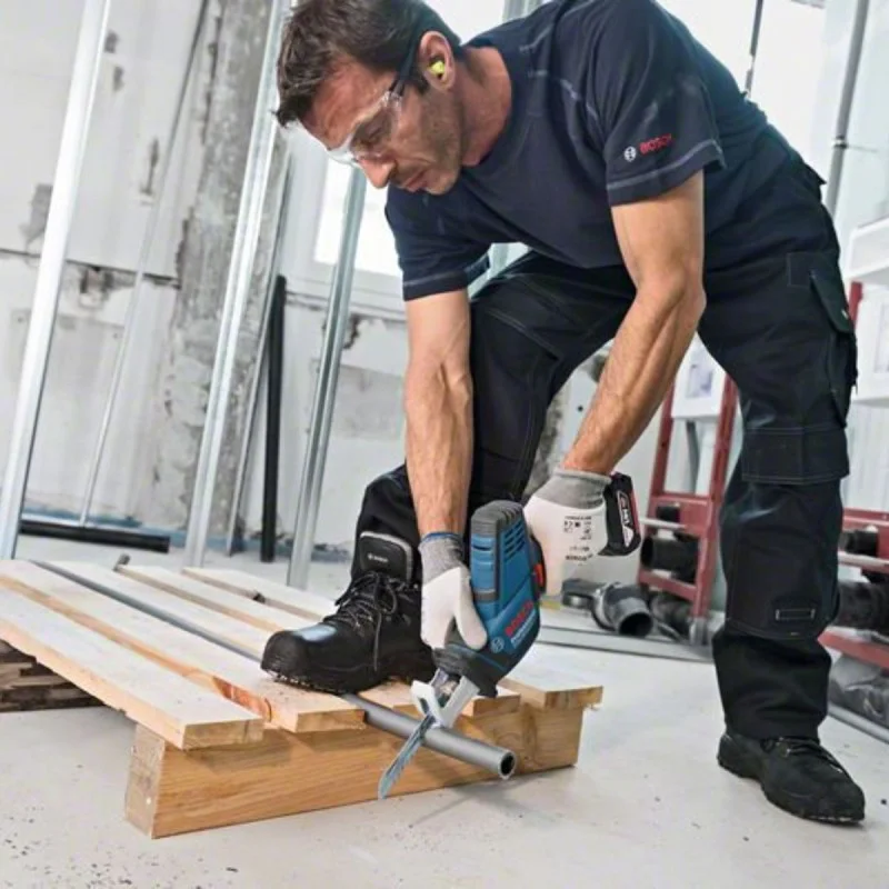 Cordless sabre saw Bosch GSA 18 V-LI C, 18V, 200 mm, 06016A5002