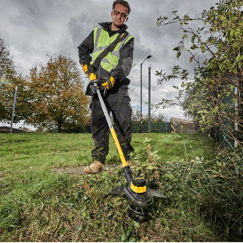 Cordless trimmer DeWALT DCM561PBS, 18 V, 33 cm