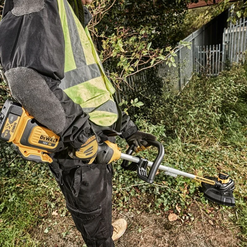 Cordless trimmer DeWALT DCM561PBS, 18 V, 33 cm
