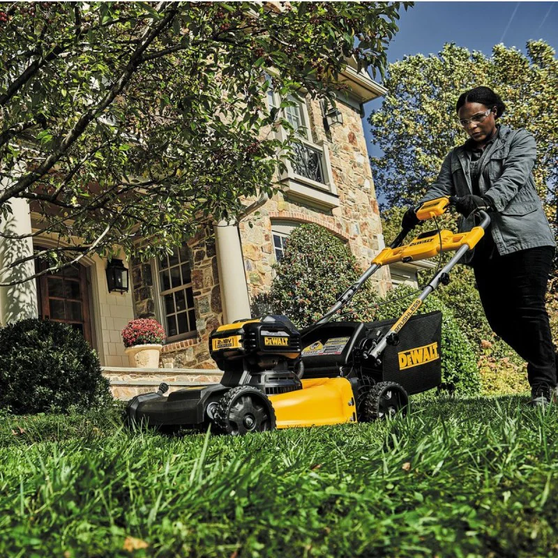 Cordless self-propelled lawn mower DeWalt DCMWSP564N, 2x18V, 530mm