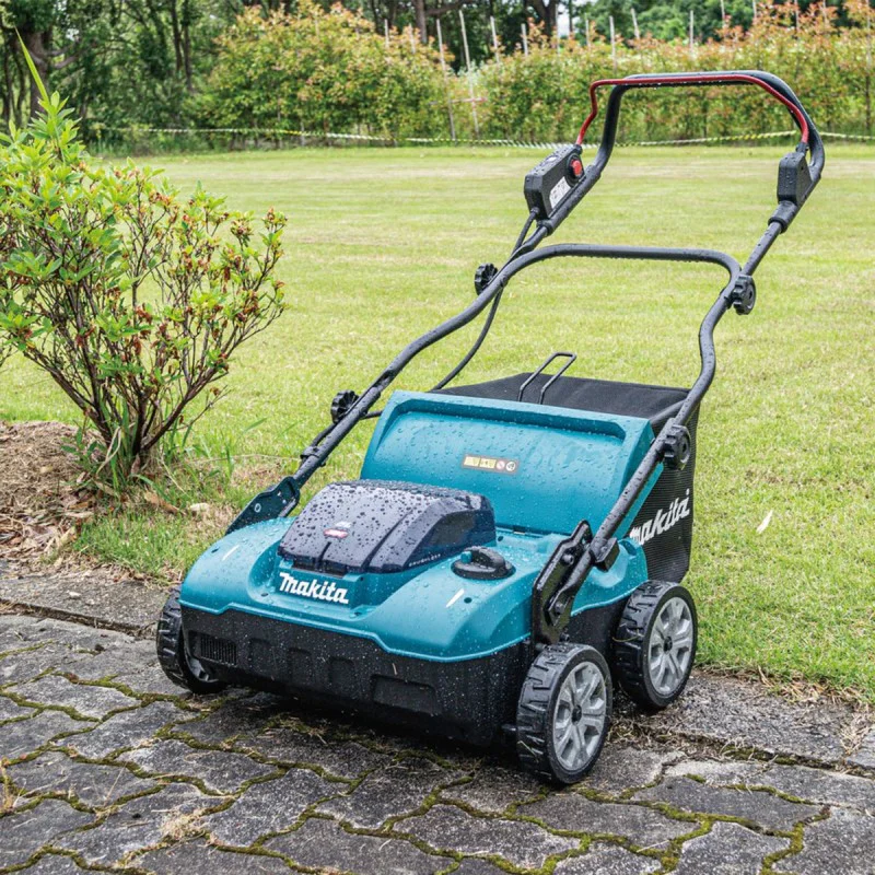 Cordless Aerator Makita UV001GZ, 40 V, 38 cm, 50 l + GIFT from Makita Bulgaria - Battery XGT BL4040F