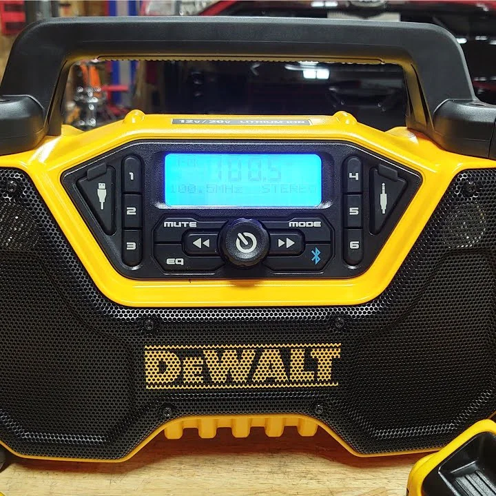 Акумулаторно Радио Dewalt DCR029, 12-18V XR Bluetooth