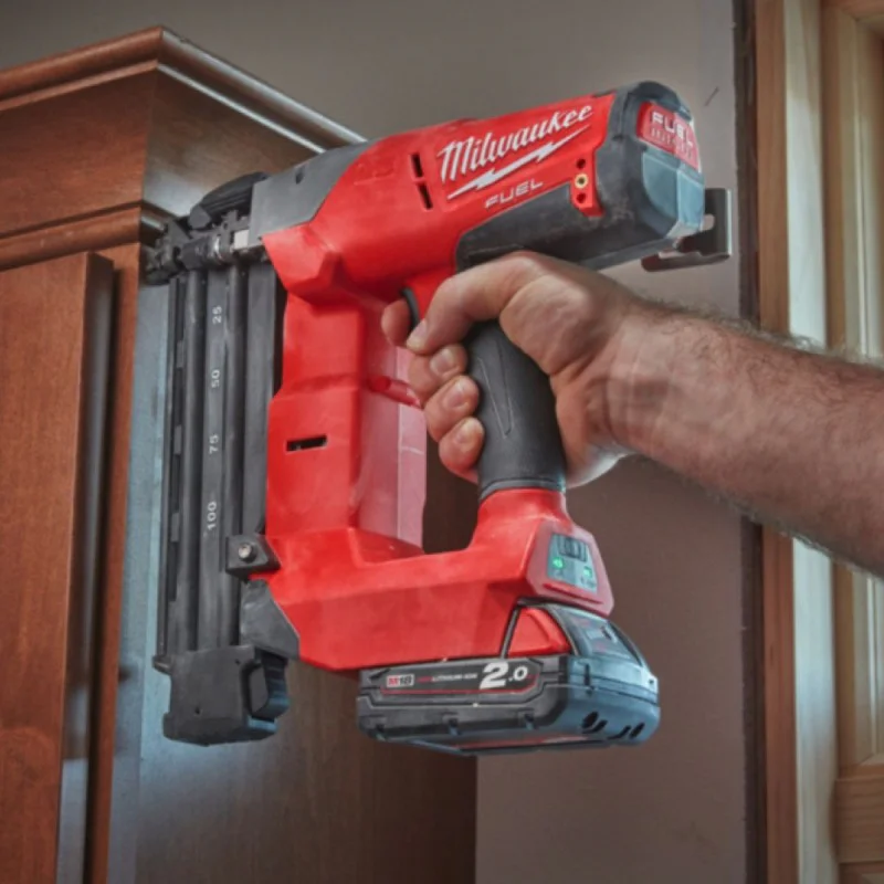 Milwaukee M18 CN18GS-202X Cordless Tacker, 18V, 16 - 54 mm, 4933451573