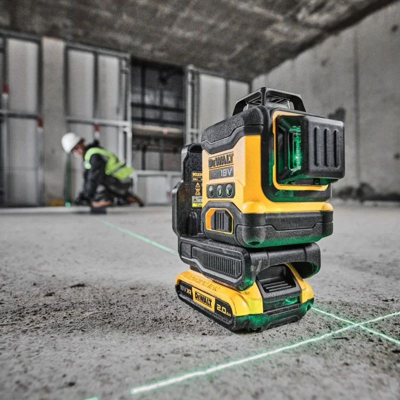 Dewalt DCLE34031N linear laser level, 18V, 360 degrees, green beam, 40 m