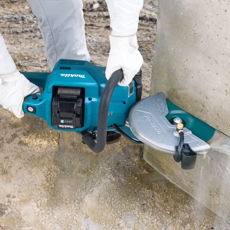 Cordless trimmer Makita CE003GZ02, 40V, 230mm + Gift from Makita Bulgaria - Battery XGT BL4040F
