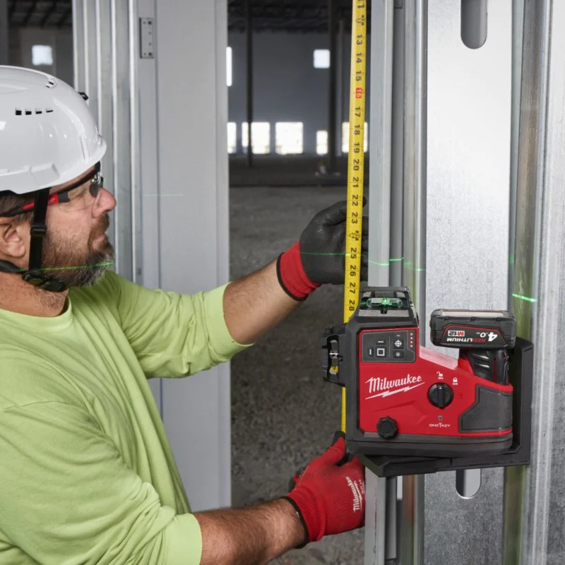 Milwaukee M12A3PLO-0C Laser Level, 12 V, Green, 360°, 4933499001