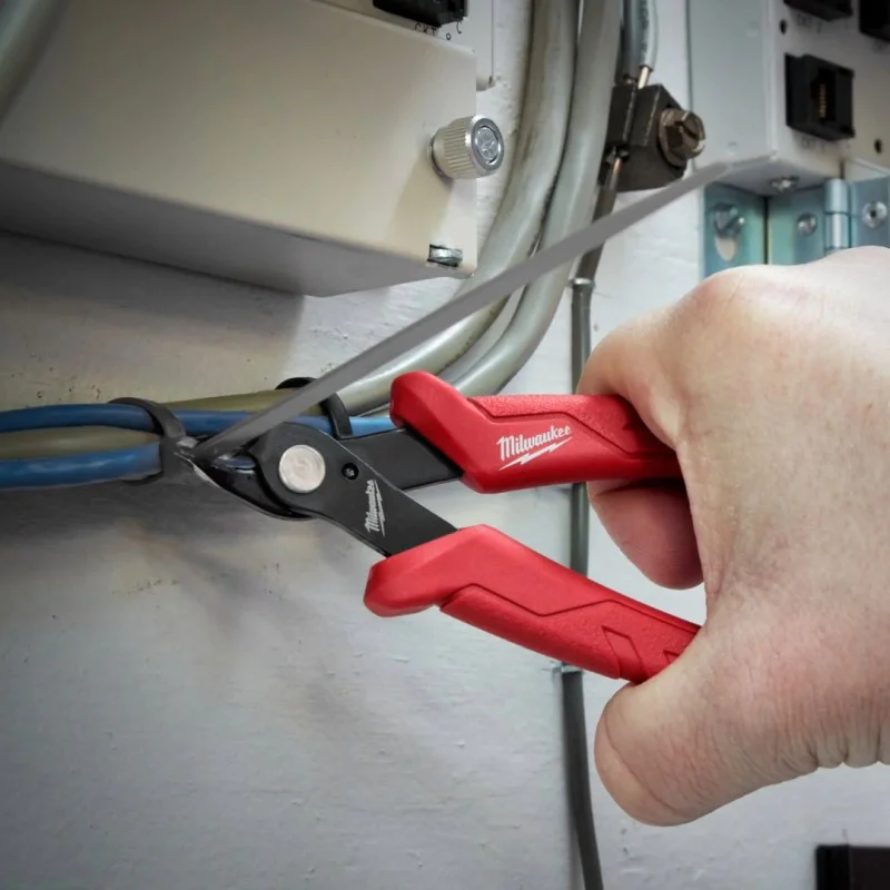 Milwaukee Mini Cutting Pliers 4932499024